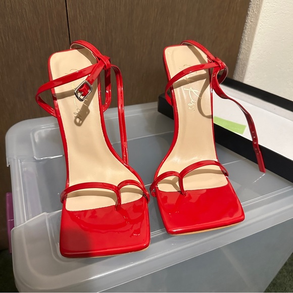 Dollskill Red US 6 Vegan Patent Leather Stiletto Heels BNIB - Picture 9 of 15